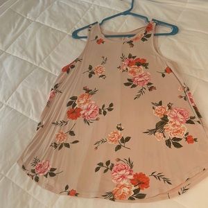 Old Navy luxe tank top. Size M